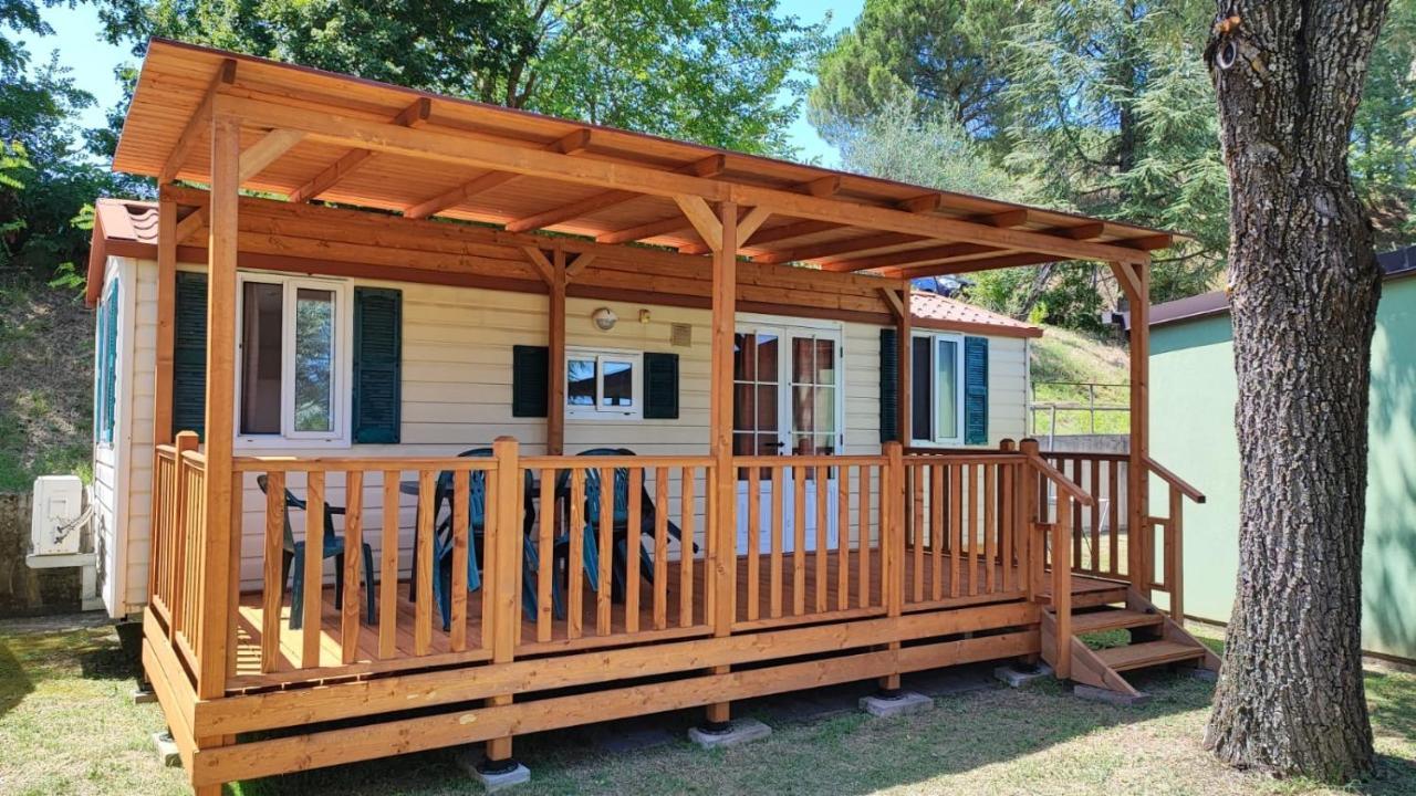 Camping Village Il Poggetto Troghi Екстериор снимка