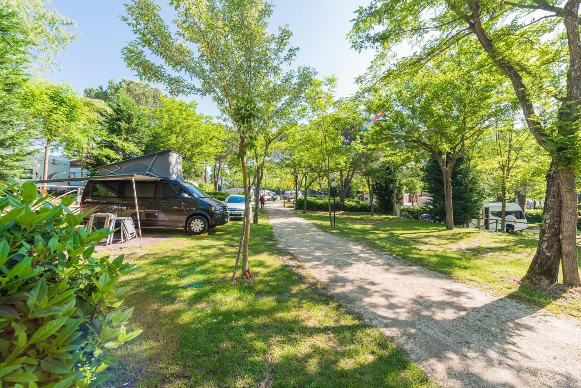 Camping Village Il Poggetto Troghi Екстериор снимка