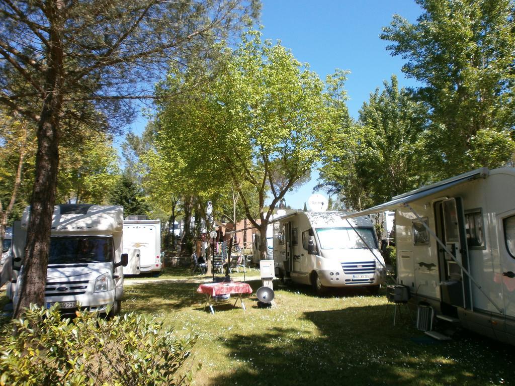 Camping Village Il Poggetto Troghi Екстериор снимка