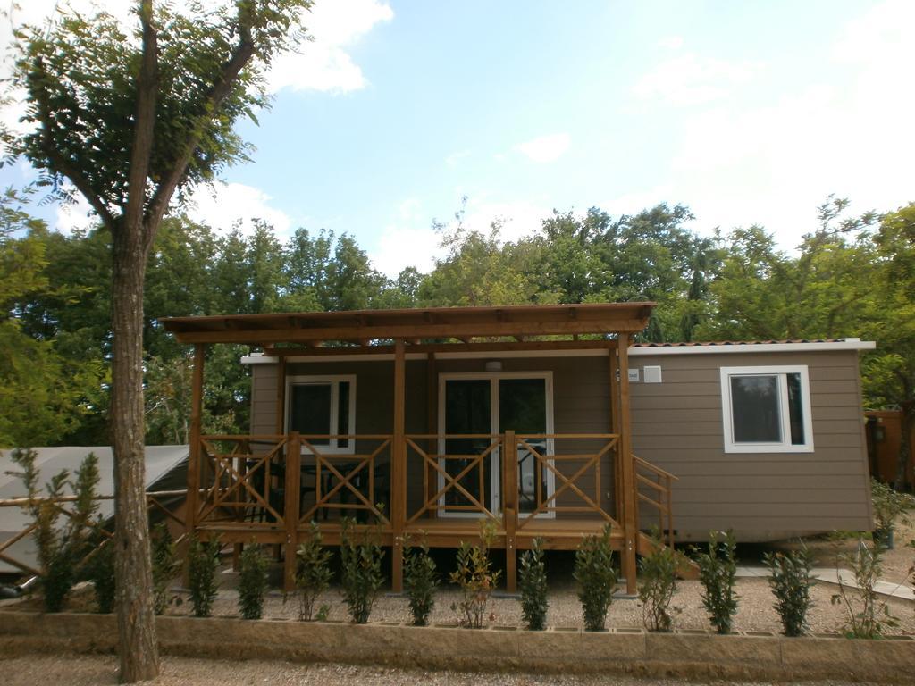 Camping Village Il Poggetto Troghi Екстериор снимка