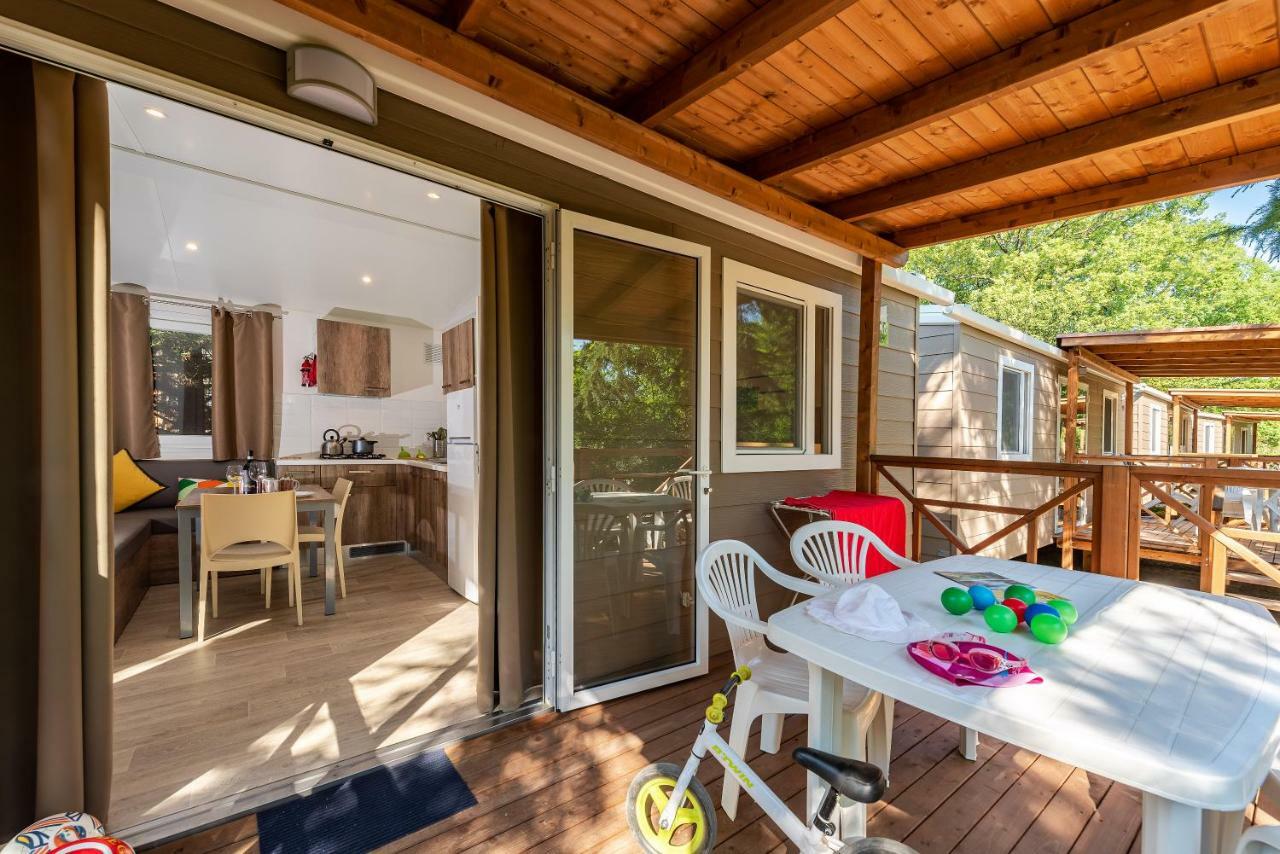 Camping Village Il Poggetto Troghi Екстериор снимка