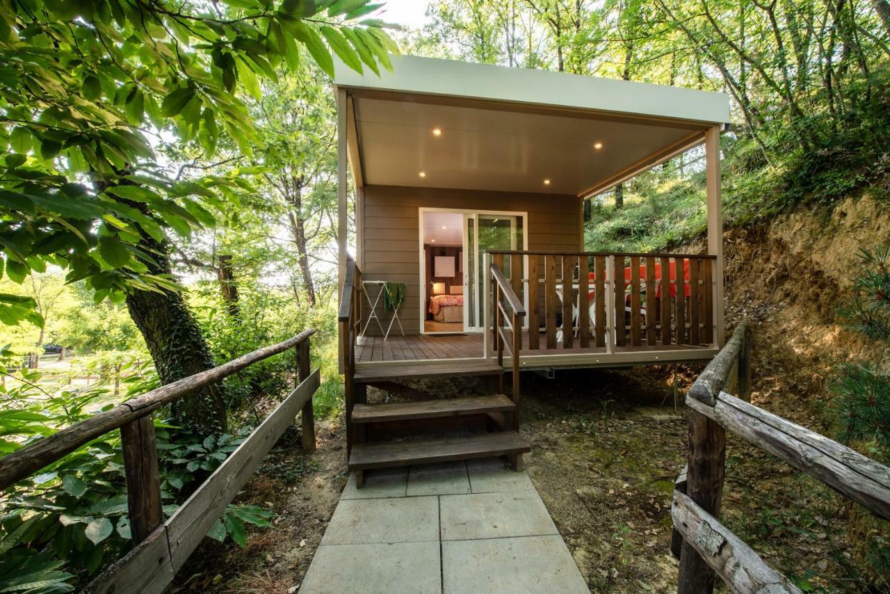 Camping Village Il Poggetto Troghi Екстериор снимка